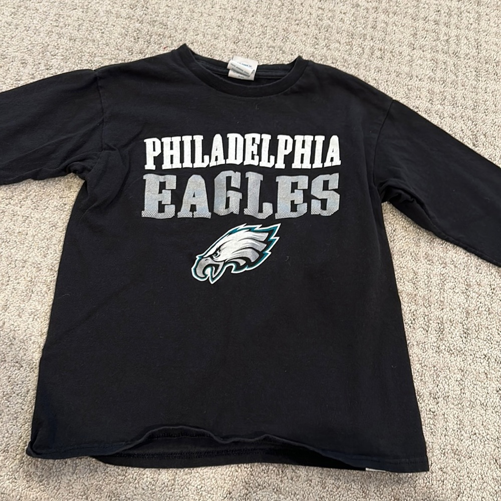 Philadelphia Eagles youth M long sleeve tee shirt